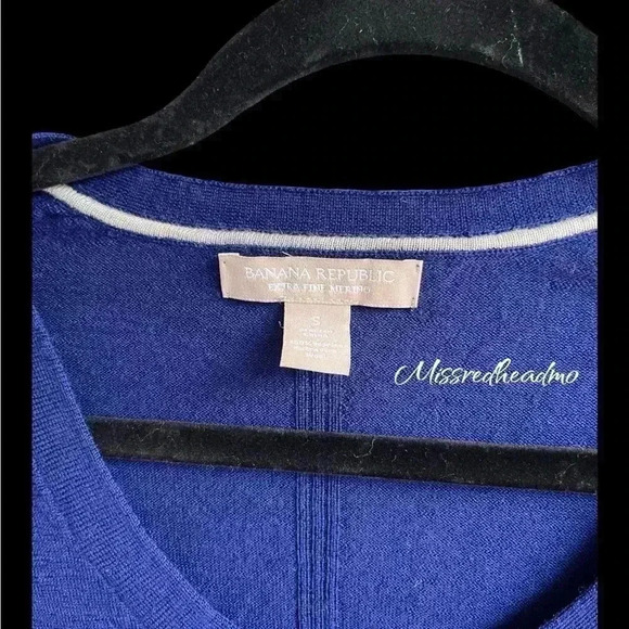 BR Sweater - Small - Picture 2 of 3